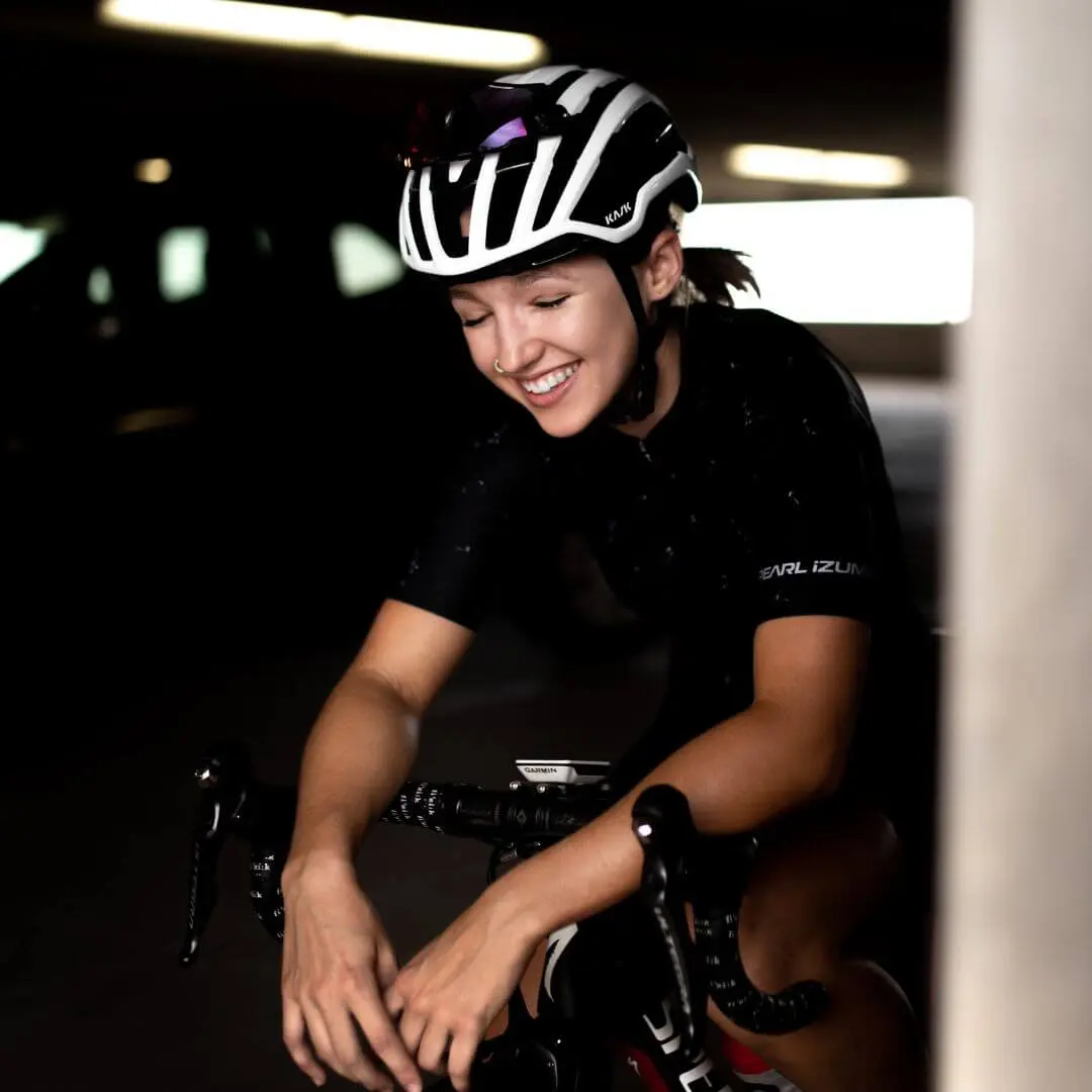 Ciclista sorrindo
